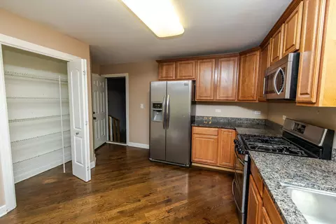 Kitchen - 340 Hubbard Ave, Elgin, IL 60123 photo 2 of 2