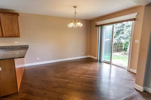 Living - 340 Hubbard Ave, Elgin, IL 60123 photo 3 of 3