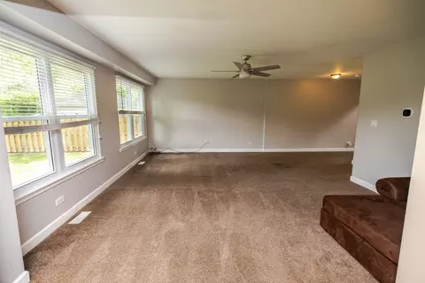 Living - 340 Hubbard Ave, Elgin, IL 60123 photo 2 of 3