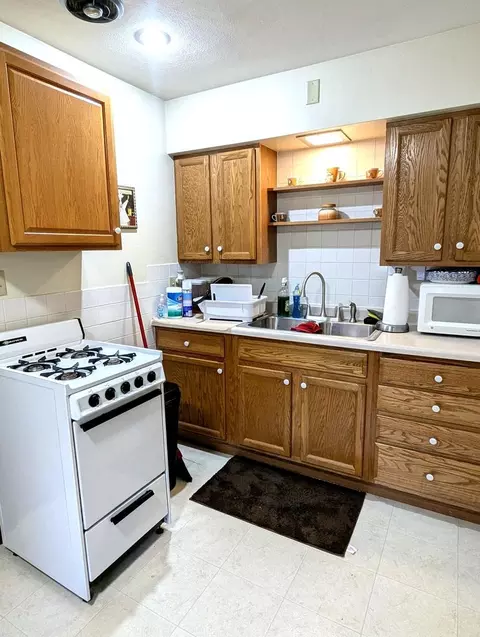1102-1104 S Pine Ave, Freeport, IL 61032 photo 21