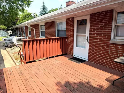 1102-1104 S Pine Ave, Freeport, IL 61032 photo 12