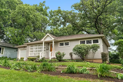 189 Oakview Dr, New Lenox, IL 60451