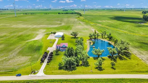 2505 E 600 N Rd, Paxton, IL 60957
