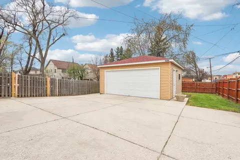 Exterior - 5800 Prospect Ave, Berkeley, IL 60163 photo 4 of 4