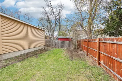 Exterior - 5800 Prospect Ave, Berkeley, IL 60163 photo 3 of 4