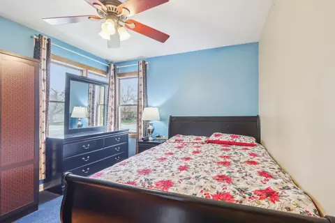 Bedroom - 5800 Prospect Ave, Berkeley, IL 60163 photo 4 of 6