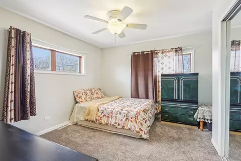 Bedroom - 5800 Prospect Ave, Berkeley, IL 60163 photo 1 of 6