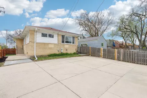 Exterior - 5800 Prospect Ave, Berkeley, IL 60163 photo 1 of 4