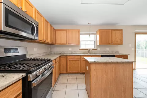 Kitchen - 25813 S Geranium Ln, Monee, IL 60449 photo 3 of 3