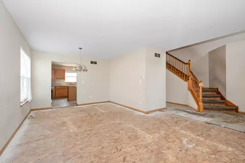Living - 25813 S Geranium Ln, Monee, IL 60449 photo 2 of 6