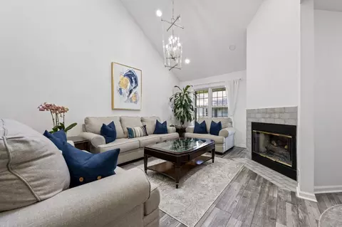 Living - 706 Brandon Pl, Wheeling, IL 60090 photo 3 of 5