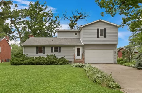 33448 N Mill Rd, Grayslake, IL 60030