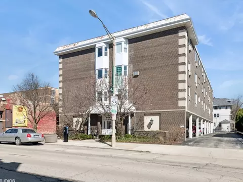 150 S Oak Park Ave #301, Oak Park, IL 60302