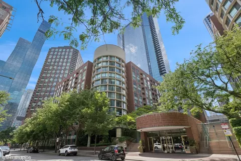 440 N Mcclurg Ct #1107, Chicago, IL 60611