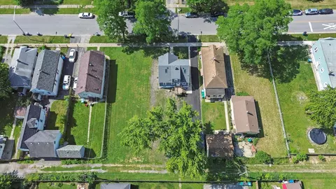 View/Area - 536 E 155th St, Phoenix, IL 60426 photo 4 of 5