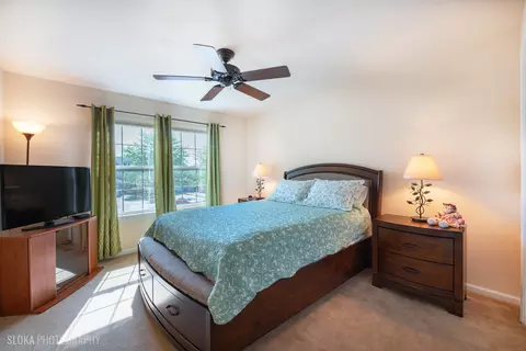 Bedroom - 1110 Pine Valley Ct, Elgin, IL 60124 photo 4 of 4