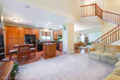 Other - 1110 Pine Valley Ct, Elgin, IL 60124 photo 2 of 9