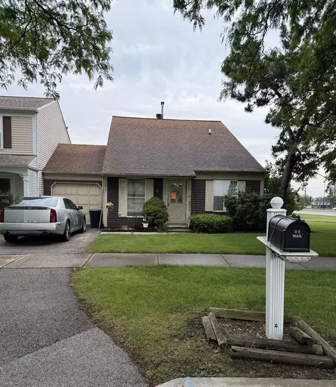 7413 Stockley Rd, Downers Grove, IL 60516