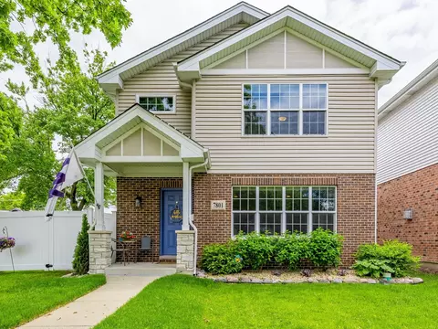 7801 W 66th St, Summit, IL 60501