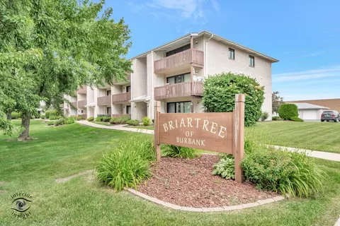7550 Briartree Ln #415, Burbank, IL 60459