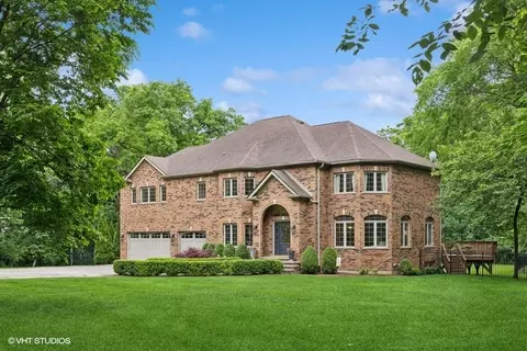 1561 Thorneberry Ct, Libertyville, IL 60048