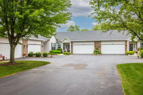 631 S Cadillac Cir, Romeoville, IL 60446