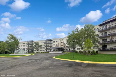 6700 S Brainard Ave #308, Countryside, IL 60525