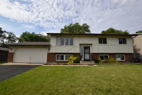 1116 Oakleaf Ave, Mchenry, IL 60051