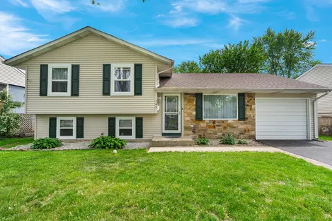 145 W Montana Ave, Glendale Heights, IL 60139