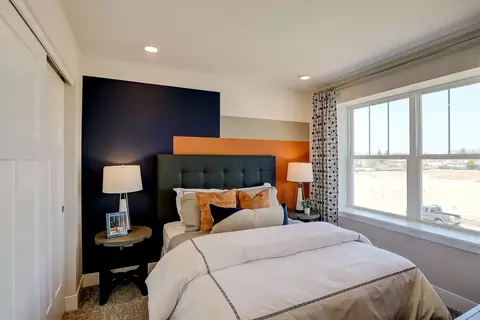 1058 E Oakton St, Des Plaines, IL 60018 photo 31