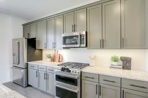 1060 E Oakton St, Des Plaines, IL 60018 photo 16