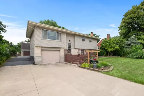 5017 155th St, Oak Forest, IL 60452