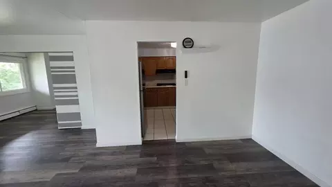 Living - 9446 Dee Rd #2E, Des Plaines, IL 60016 photo 8 of 9