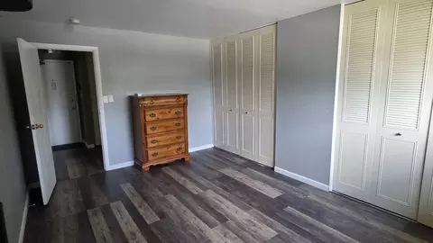 Bedroom - 9446 Dee Rd #2E, Des Plaines, IL 60016 photo 3 of 4