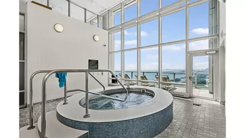 Exterior - 340 E Randolph St #404, Chicago, IL 60601 photo 3 of 3