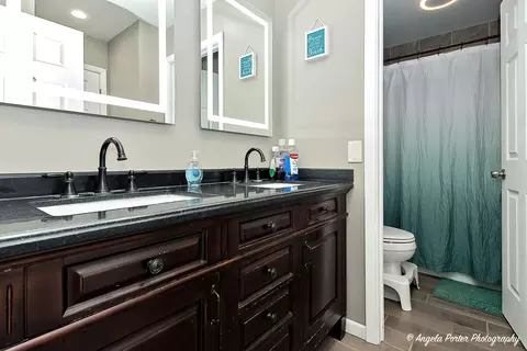 5108 Cambridge Dr, Mchenry, IL 60050 photo 9