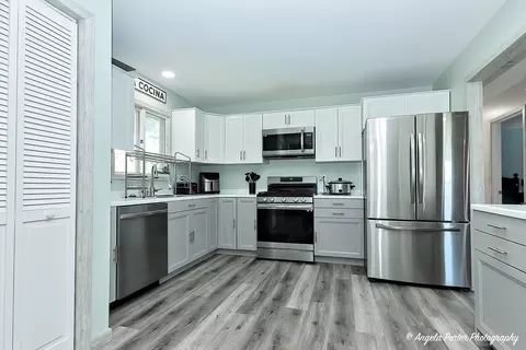 5108 Cambridge Dr, Mchenry, IL 60050 photo 5