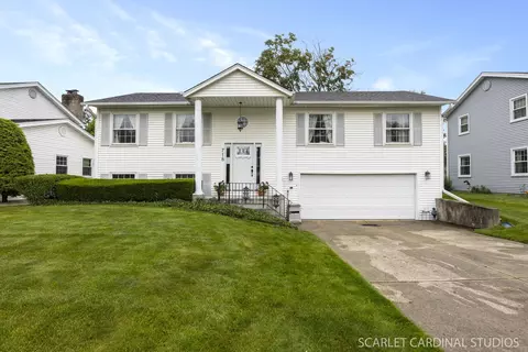 718 Liberty Ln, Lombard, IL 60148