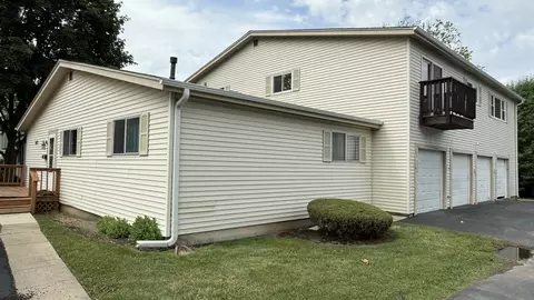 907 Gael Dr #D, Joliet, IL 60435