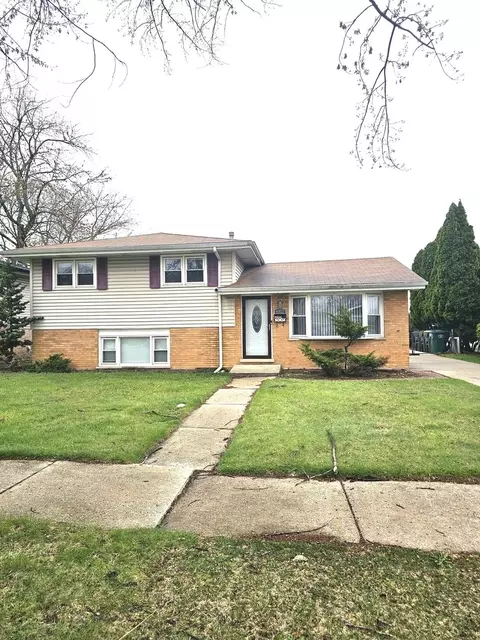 6512 Ridge Dr, Chicago Ridge, IL 60415