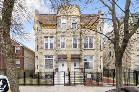 3612 S Prairie Ave #2, Chicago, IL 60653