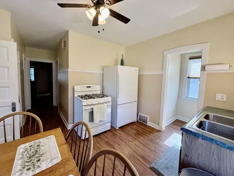 Kitchen - 98 Northgate Rd, Riverside, IL 60546 photo 5 of 5
