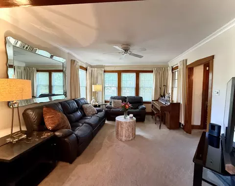 Living - 98 Northgate Rd, Riverside, IL 60546 photo 3 of 5
