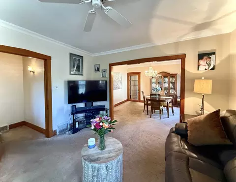 Living - 98 Northgate Rd, Riverside, IL 60546 photo 5 of 5