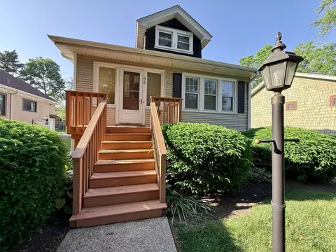 Exterior - 98 Northgate Rd, Riverside, IL 60546 photo 10 of 10