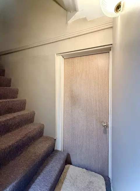 Entry Way - 98 Northgate Rd, Riverside, IL 60546 photo 2 of 2
