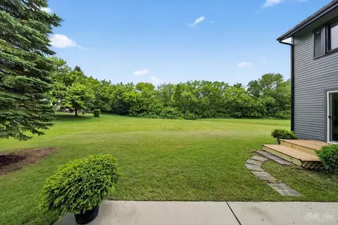 111 Mayberry Ct, Rolling Meadows, IL 60008 photo 39