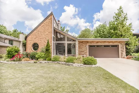 908 Claremont Dr, Downers Grove, IL 60516