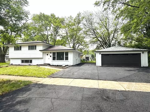 126 N Prairie Ave, Bloomingdale, IL 60108