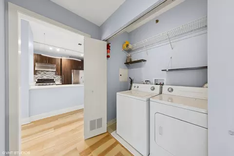 Other - 8 E Randolph St #3203, Chicago, IL 60601 photo 4 of 7